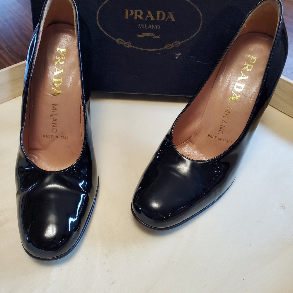 PRADA vintage patent leather heels - Picture 2 of 9